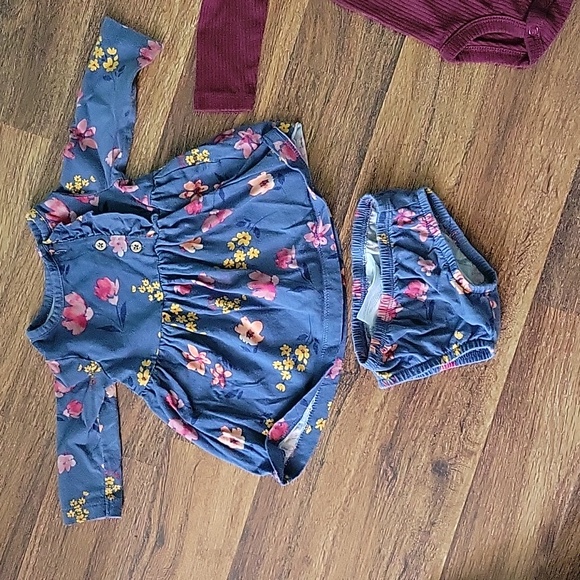 3m Carter's girl clothes - Picture 2 of 4
